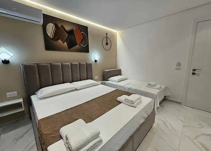 Veliaj Apartment
