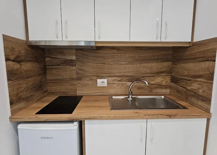 Apartment Veliaj