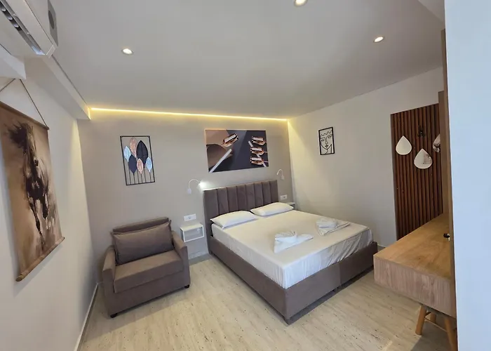 Veliaj Apartment *