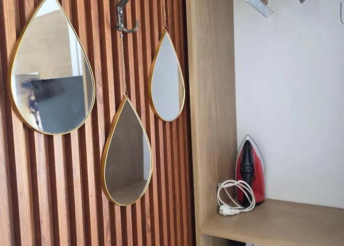 Apartment Veliaj *