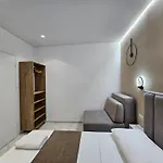 Apartman Veliaj *