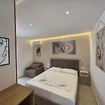 Apartman Veliaj