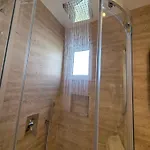 Apartman Veliaj *