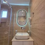 Veliaj Ksamil