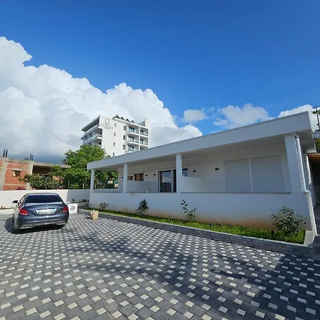 Veliaj Apartment Ksamil