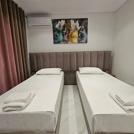 Veliaj Apartment