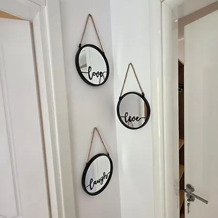 Apartment Veliaj *