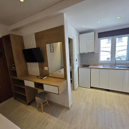 Veliaj Apartment *