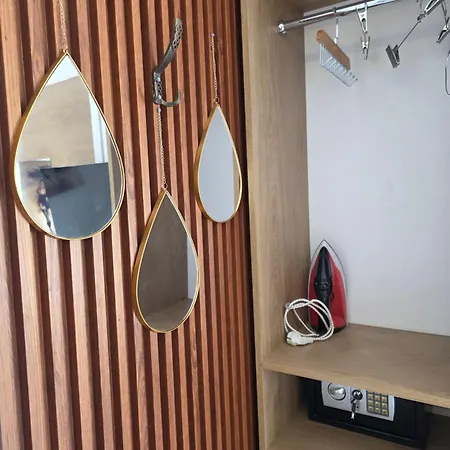 Apartment Veliaj *